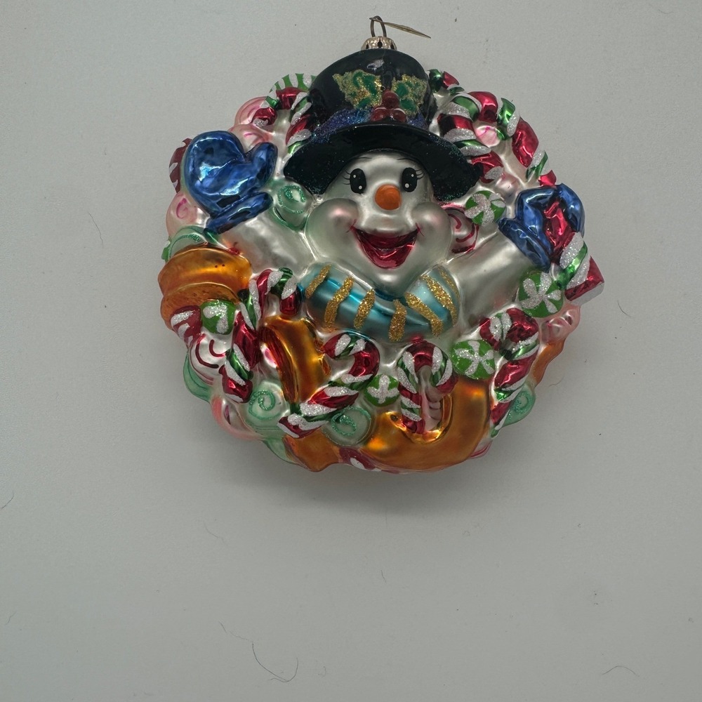 Christopher Radko 2001 Chillin Treats Snowman Wreath Glass Ornament 01-SP-86